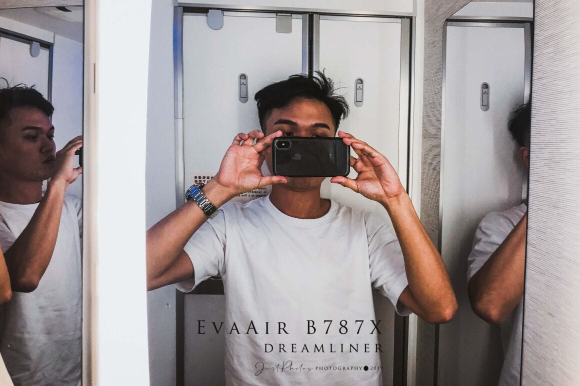 B787內的廁所空間雖不大，但相較於A330同等級的窄體客機來說還是大上許多。