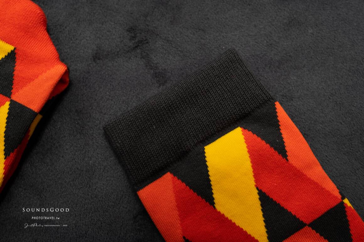 襪頭的部分採用高磅數底紗結構，不用太擔心穿久會變鬆的問題。