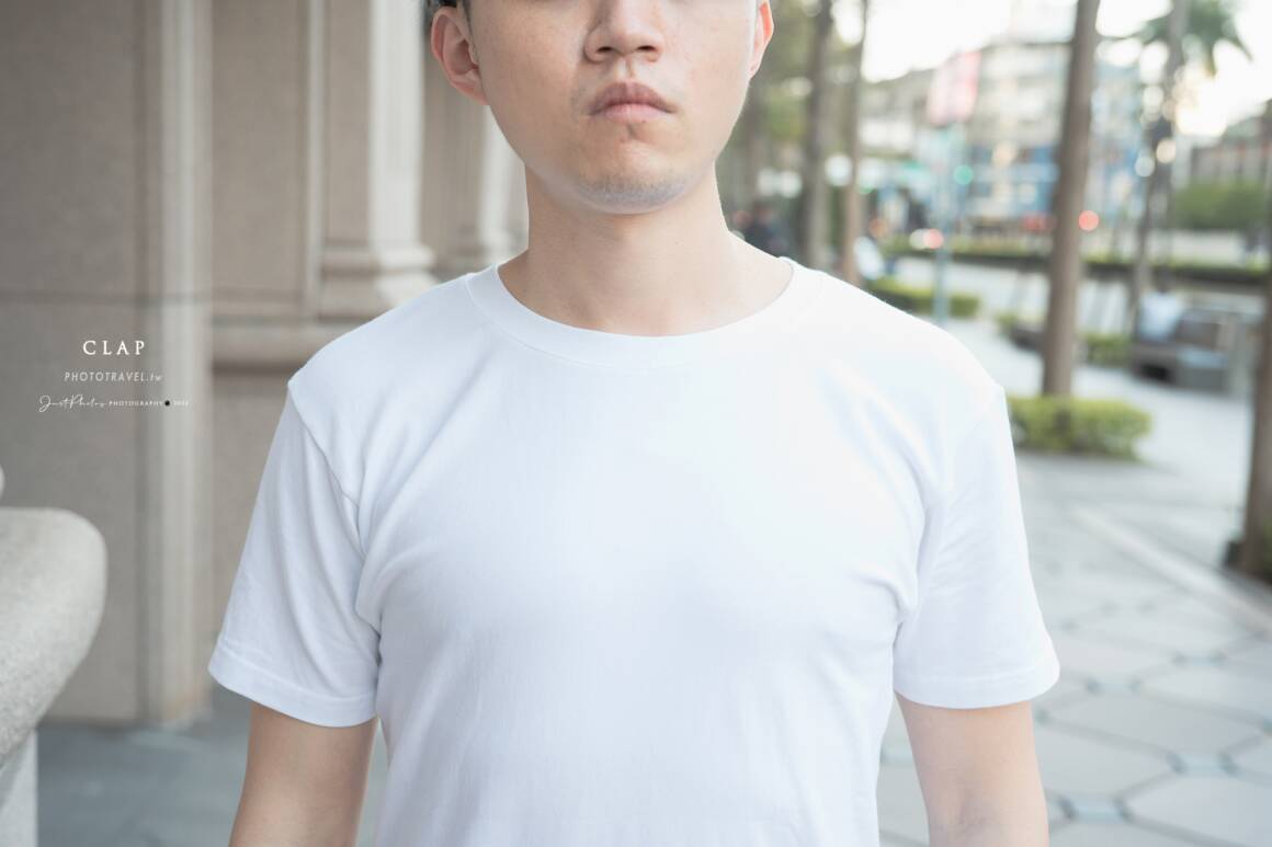C.L.A.P的 Rpad Trip圓領彈性短袖素T，材質透氣又不會激凸的問題。
