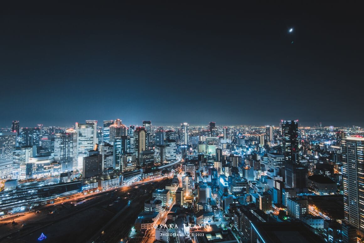 大阪梅田藍天大樓夜景，是可一覽大阪夜景必去的地點。