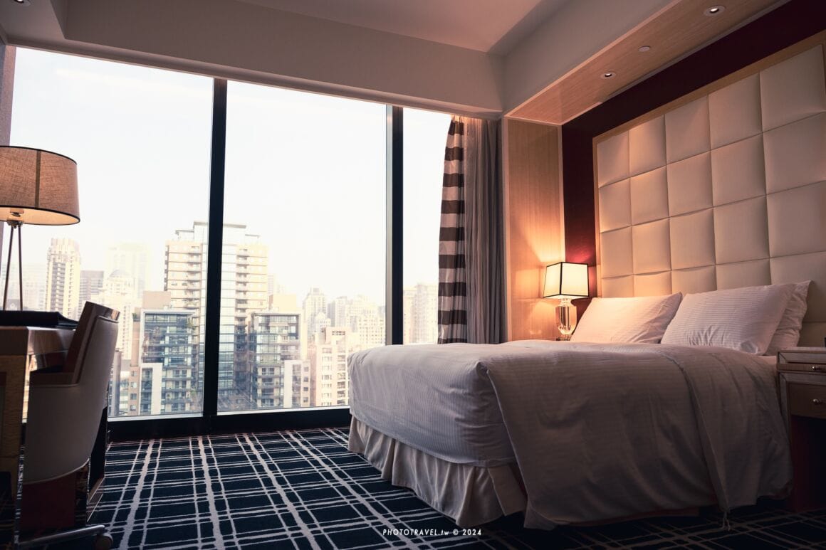 林酒店的飯店都是標配席夢思名床。